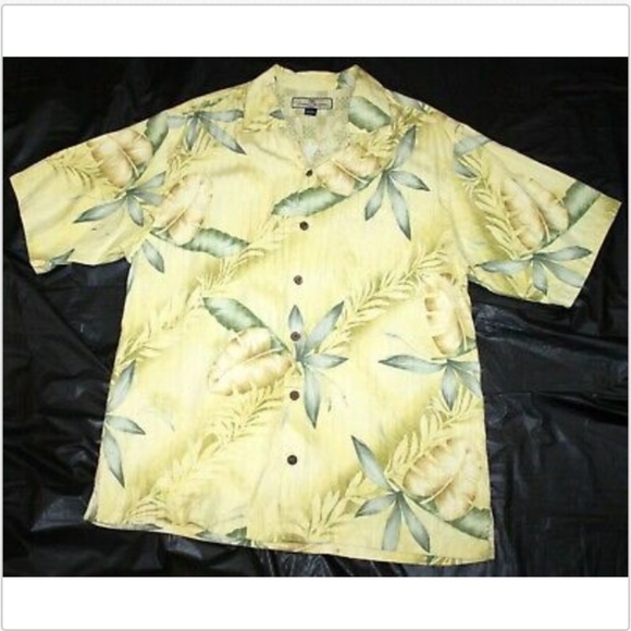 Tommy Bahama Other - Tommy Bahama Short Sleeve Button Front Floral Shir